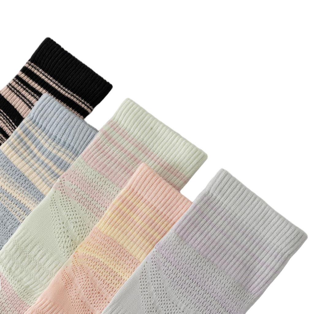Antibacterial fingered women's socks