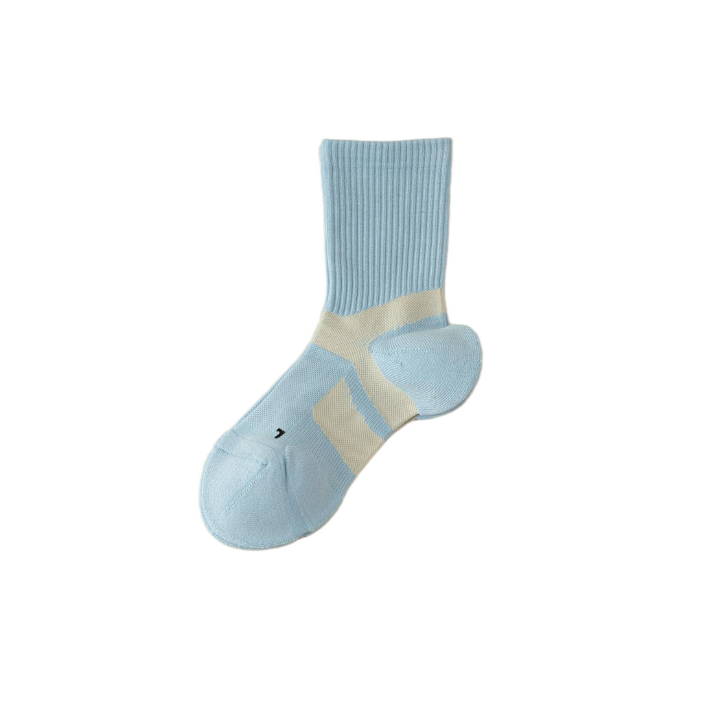 Cottony, lightweight, comfortable, and color-blocked women's mid-length socks